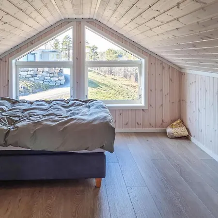 4 Bedroom Amazing In *