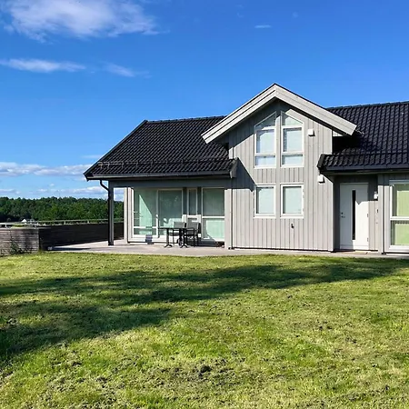 4 Bedroom Amazing In *