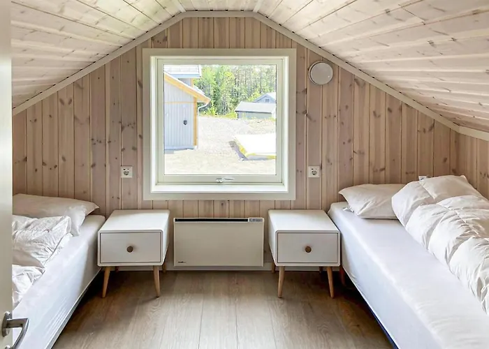 Feriehus 4 Bedroom Amazing In