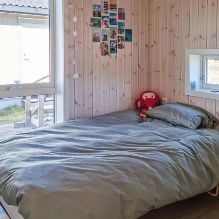 4 Bedroom Amazing In Сasa de vacaciones *